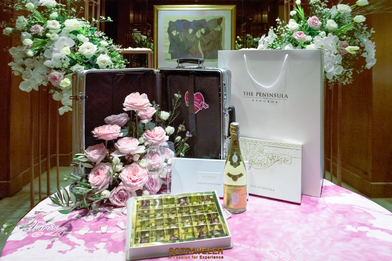 คเกจของขวัญ The Ultimate Valentine Hamper to Paris Peninsula Bangkok