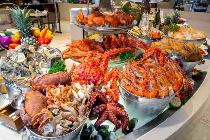 ‘LOBSTER & BEYOND’ Sunday Brunch ที่โรงแรมเซ็นทาราแกรนด์ แอท เซ็นทรัลพลาซา ลาดพร้าว