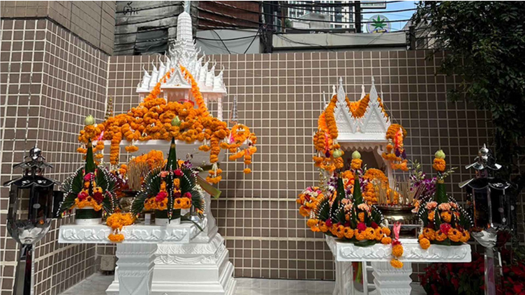 What is the importance of the Phra Phraphum Shrine? Why must every house have a shrine?
